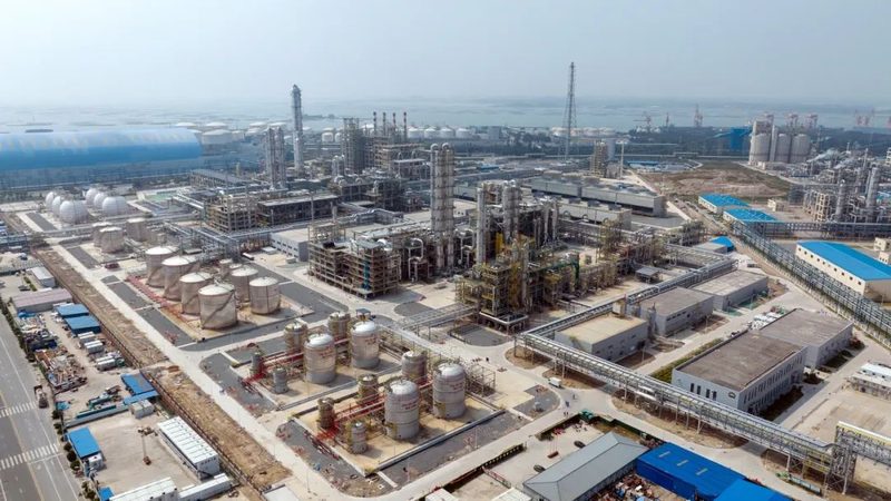 树脂基复合材料：揭秘其分类与特性**